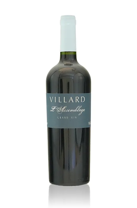 Fles volle rode wijn grand vin uit zuid Amerika Chili